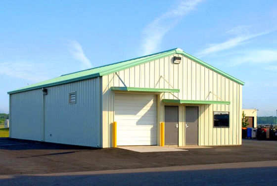 Le stockage en métal jette les hangars en acier d'équipement d'entrepôt de structure métallique