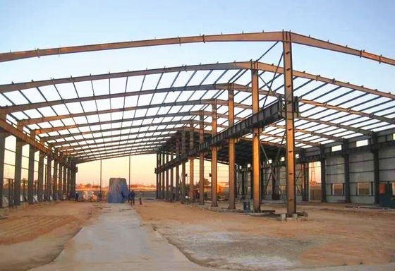 Bâtiments préfabriqués d'atelier de grand atelier de structure métallique avec la grue