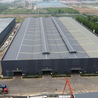 Entrepôt en acier préfabriqué robuste avec dimensions personnalisables pour le stockage des usines de ciment