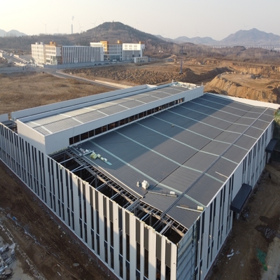 Q235B ASTM A572 Bâtiment d'entrepôt en acier préfabriqué avec panneau d'isolation