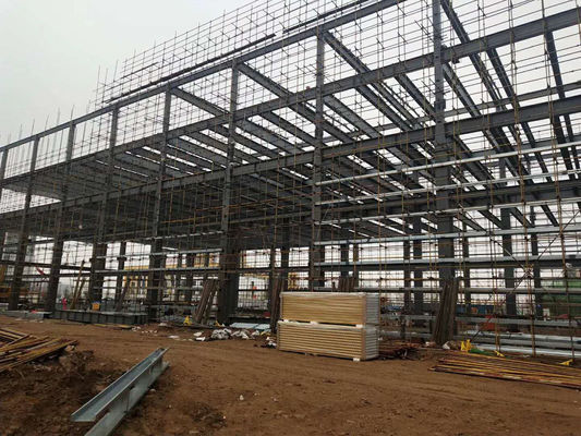 Construction ayant beaucoup d'étages de structures métalliques de planchers de construction de bâtiments à pans de bois multi d'acier