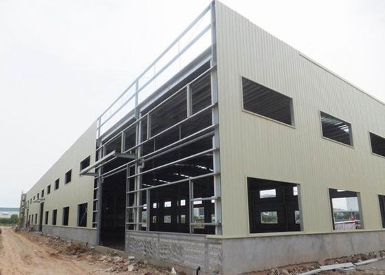 Entrepôt préfabriqué d'usine de structure métallique construisant des bâtiments à pans de bois d'acier de construction