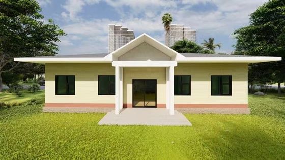 Maison à ossature métallique préfabriquée avec isolation en laine de verre