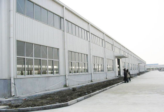Ventes à chaud d'ouvrages préfabriqués en acier bâtiment métal galvanisé cadre de portail construction entrepôt