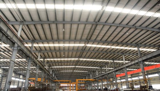 Entrepôt/Atelier préfabriqué en acier avec grande portée