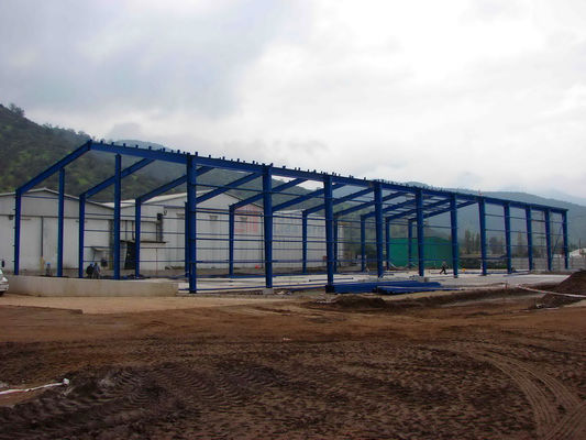 Chine Structure préfabriquée industrielle entrepôt Construction personnalisée de haute qualité pour le stockage
