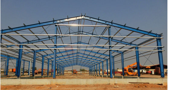 Chine Structure préfabriquée industrielle entrepôt Construction personnalisée de haute qualité pour le stockage