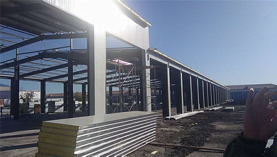 Atelier préfabriqué en structure d'acier Q235B Q355B, grande portée, prêt pour grue