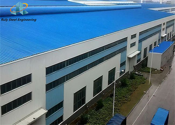 Conception libre Construction préfabriquée en acier Matériaux de construction Entrepôt Grand espace Bâtiments métalliques préfabriqués