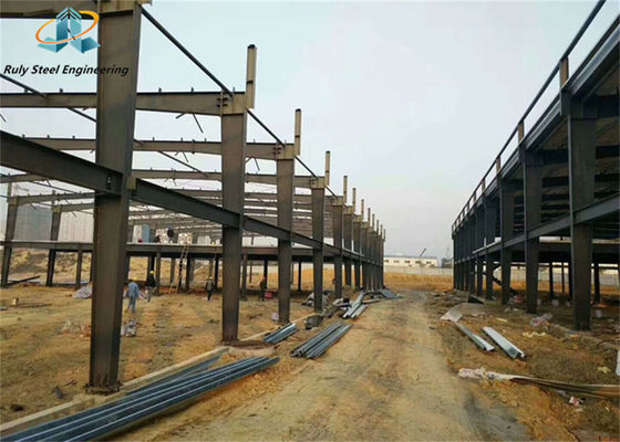 Construction préfabriquée en acier à grande portée bâtiment métallique salle industrielle atelier entrepôt