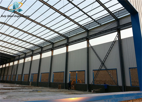 Construction de structures en acier préfabriquées sur mesure laminées à chaud avec entrepôt de certifications CE/ISO/SGS