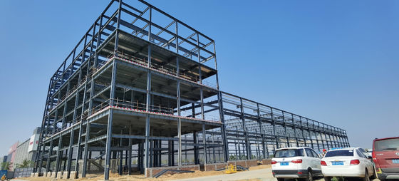Fabrication de structures en acier préfabriquées pour bâtiments en acier à plusieurs étages