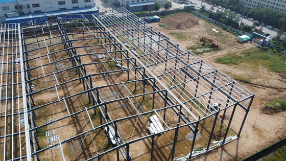 100 m*30 m Structure de cadre en acier Bâtiments d'entrepôt en acier préfabriqués