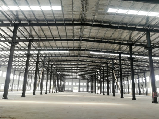Salle d'exposition de la structure en acier