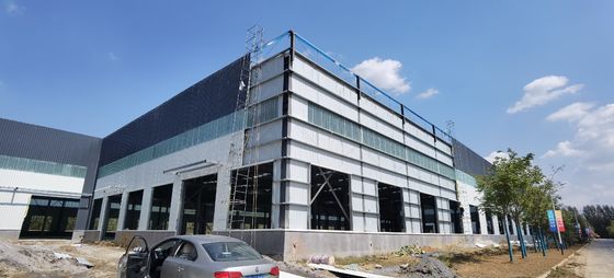 Structure préfabriquée en acier entrepôt Q355 Taille personnalisée 50 ans de vie