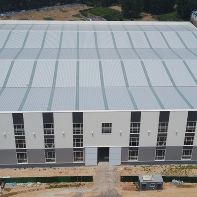 Entrepôt à structure en acier en treillis avec mur-parapet Q235B Q355B