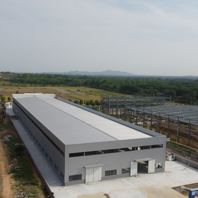 Atelier à ossature métallique préfabriquée sur mesure Q235B Q355B ASTM A36