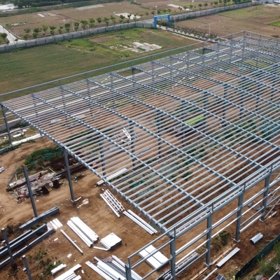 Entrepôt en acier préfabriqué avec cadre en acier Q355B