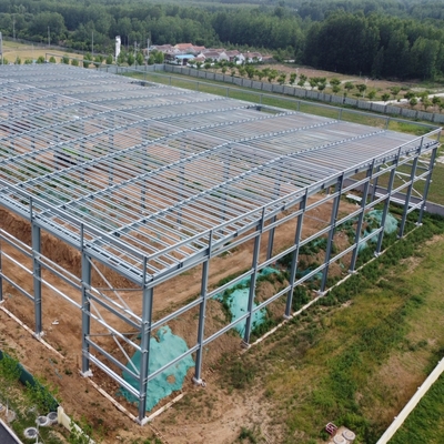 Entrepôt en acier préfabriqué avec isolation ignifugée