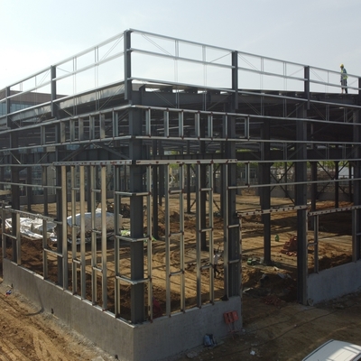 Entrepôt préfabriqué en structure d'acier, bâtiment Q355, taille personnalisée