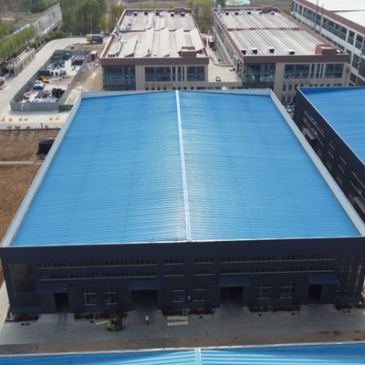 Bâtiment industriel préfabriqué en acier à travées multiples Q355B