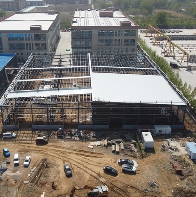 Bâtiment en structure d'acier préfabriqué avec panneaux sandwich pour la construction d'entrepôts