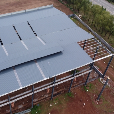 Atelier préfabriqué en acier avec grue, matériau Q235B Q355B