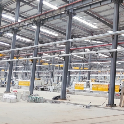 Atelier de construction en acier à plusieurs étages préfabriqué avec poutres à section H