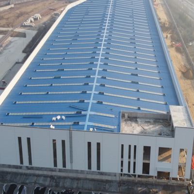 Entrepôt logistique préfabriqué en acier pour gare à grande vitesse