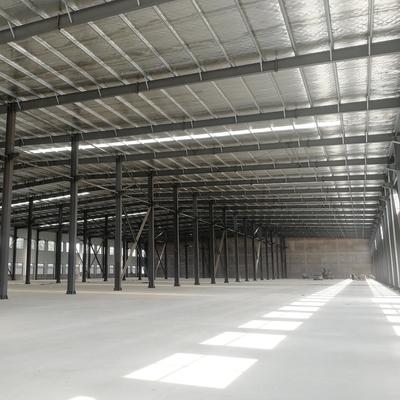 Atelier préfabriqué à charpente en acier avec bureaux Q235B Q355B