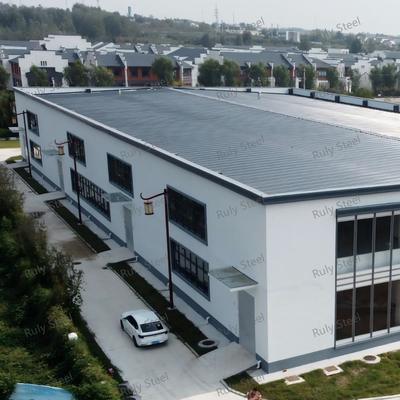 Entrepôt de véhicules préfabriqué en acier personnalisé avec mezzanine