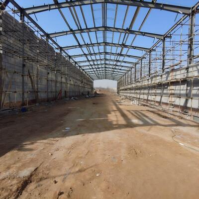 Maison préfabriquée en acier poulet coop bâtiments en acier ferme structure en acier poulet