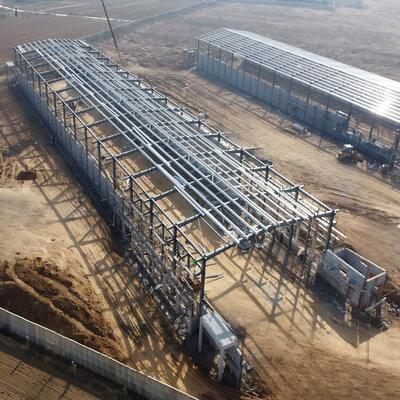 Maison préfabriquée en acier poulet coop bâtiments en acier ferme structure en acier poulet