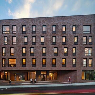 Bâtiment d'hôtel en acier préfabriqué à plusieurs étages antisysmique