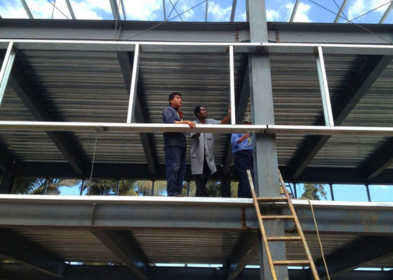 Bâtiment de bureaux en acier à plusieurs étages préfabriqué avec rideau de verre
