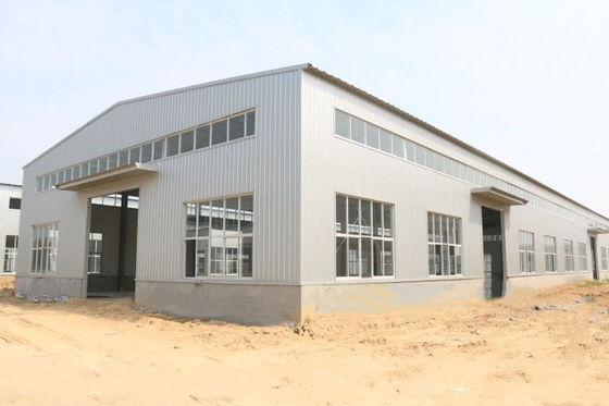 Fabrique de haute résistance Structure en acier préfabriquée Bâtiment préfabriqué Entrepôt Atelier de construction de cadres métalliques légers