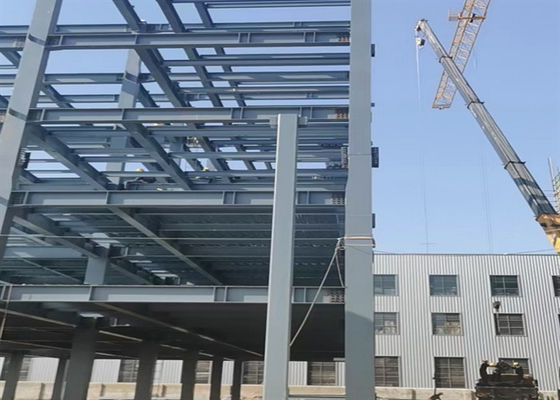 Construction de bâtiments en acier à plusieurs étages