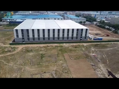 Entrepôt de structures en acier