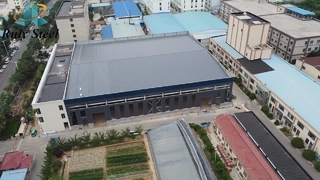 Atelier de structure métallique préfabriquée